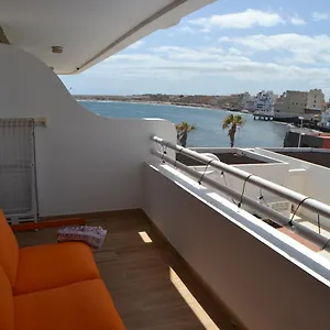 Sobre El Mar En Edificio Magallanes , El Médano Spanien